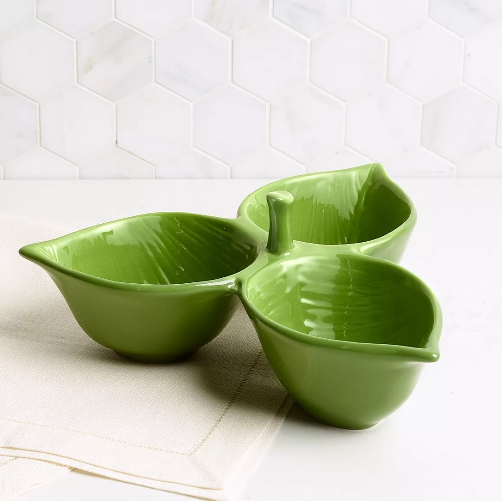 New without tags! Macy’s Harvest Figural Leaf 3-Pc Connected Bowls by The Cellar